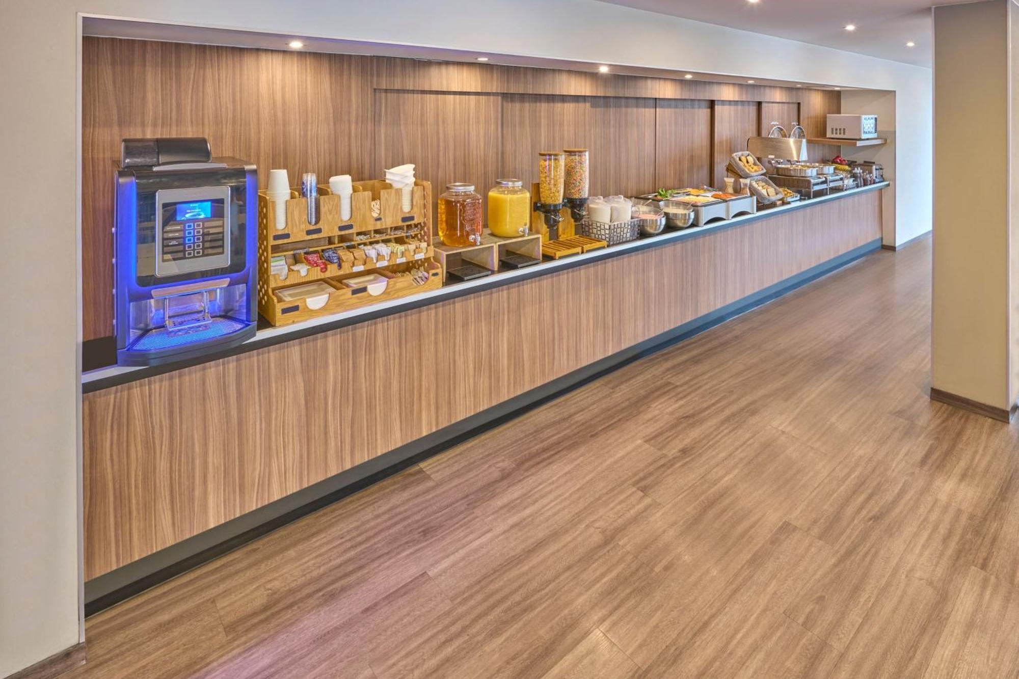 City Express By Marriott تولوكا المظهر الخارجي الصورة