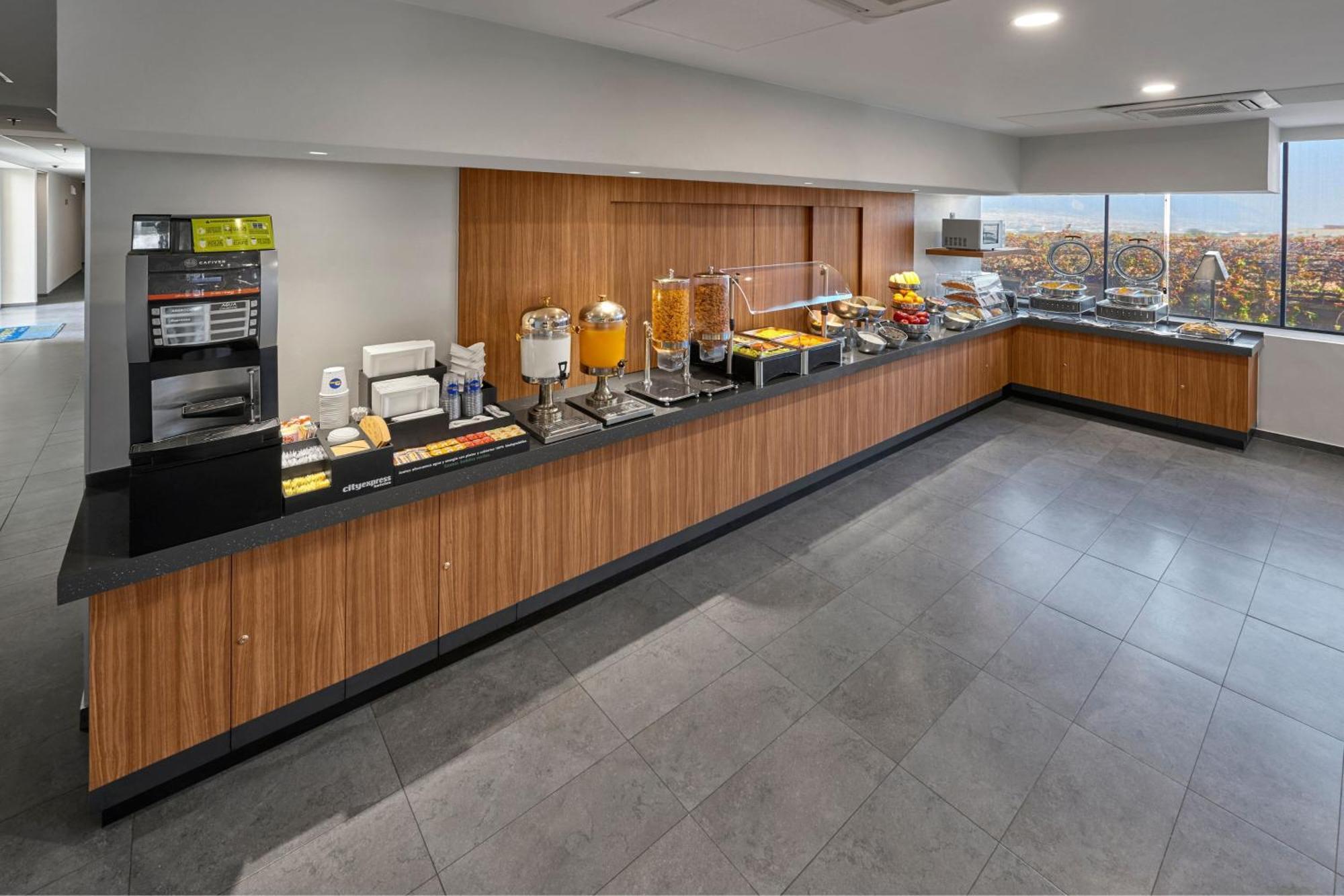 City Express By Marriott تولوكا المظهر الخارجي الصورة